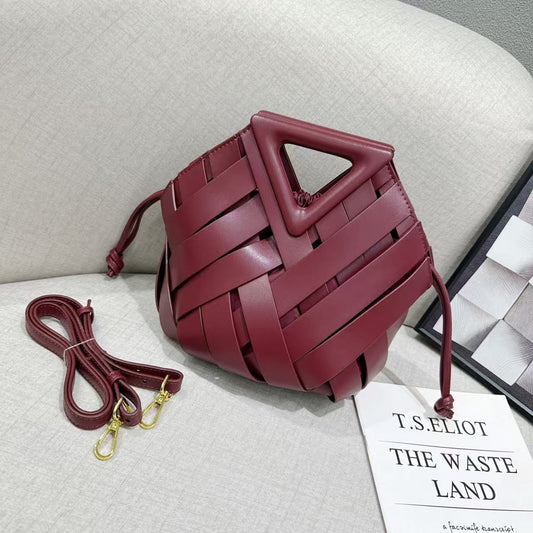 FNDAZZLE Luxe Woven Geo Tote(Burgundy)